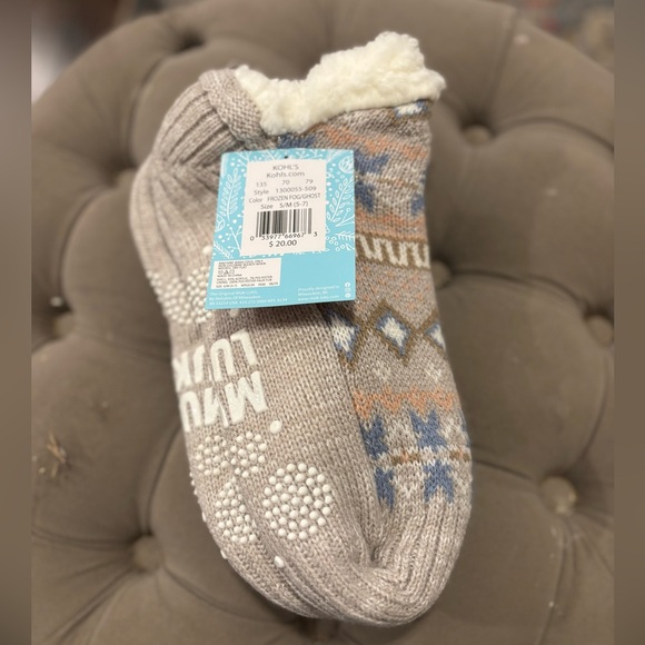 Accessories - NWT Women’s warm socks